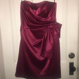 White House Black Market Dynasty Satin Bow Dress